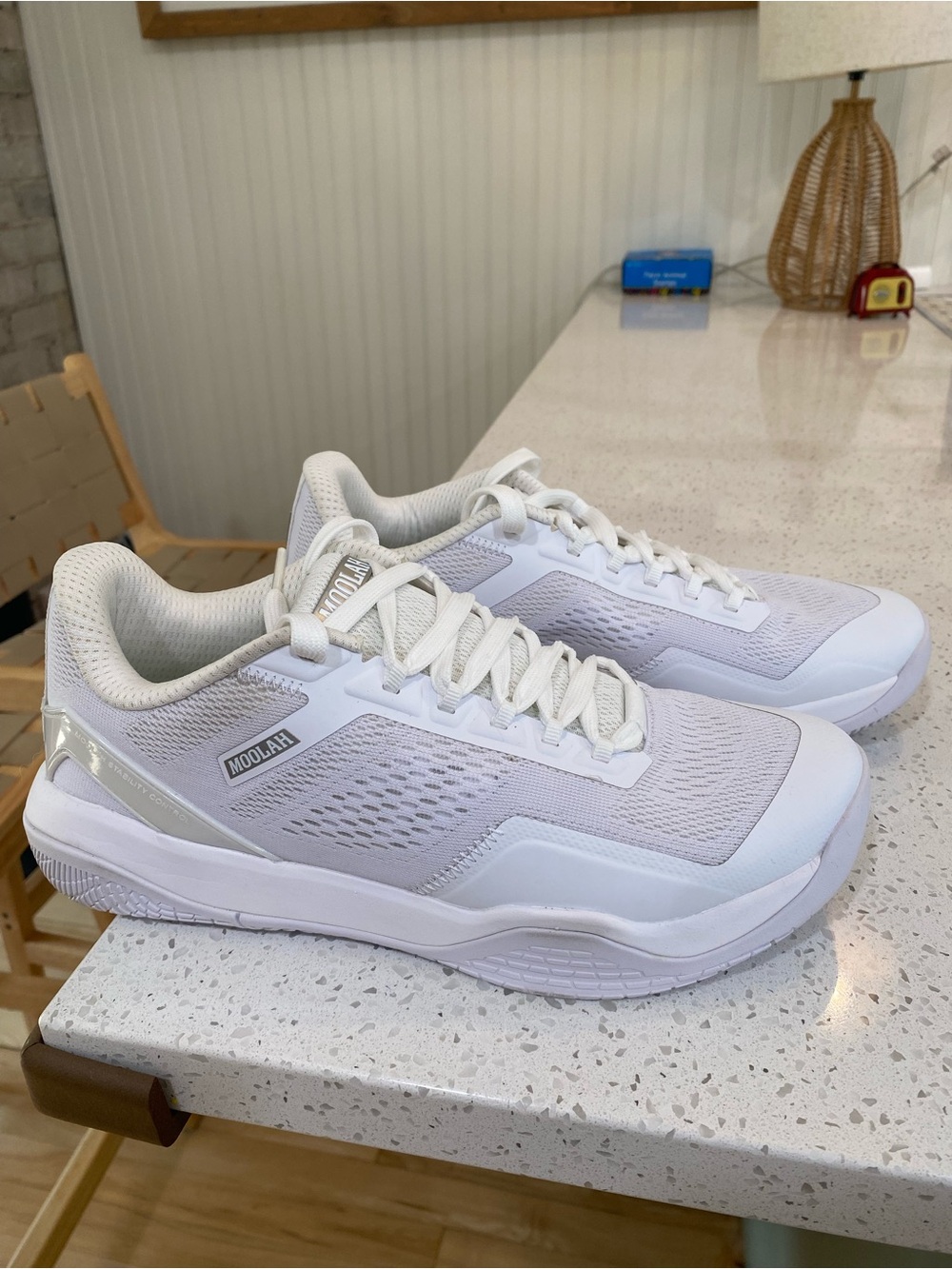 Women's Moolah Basketball Shoe (Neovolt Low - White 9) - Picture 1 of 3